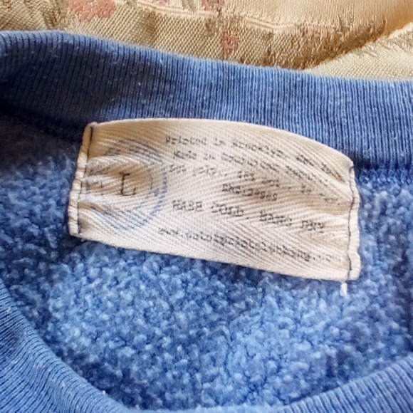 The Great Gatsby large sweatshirt good condition some piling & crackling F. Scot - Picture 4 of 6